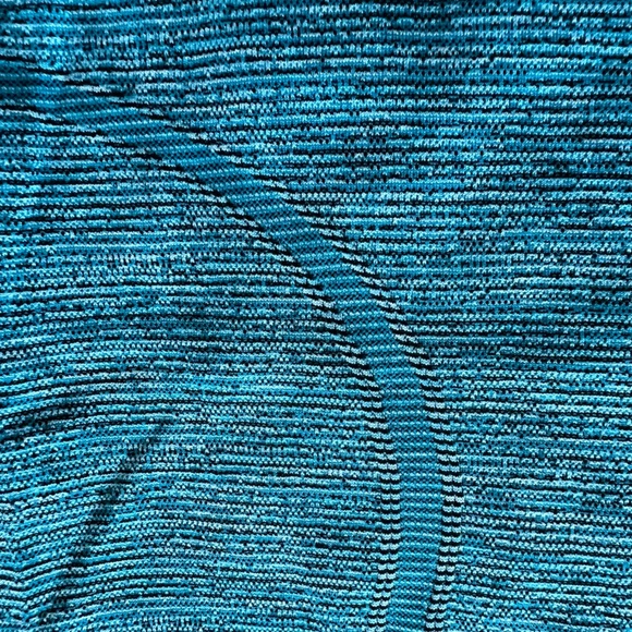 Lululemon Swiftly Tech Racerback in Blue Size 6 - Picture 2 of 6